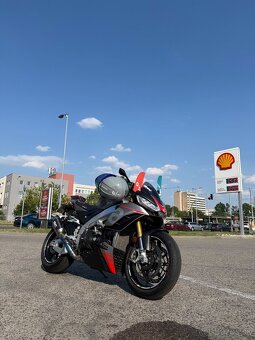 Aprilia tuono v4 2021 - 2