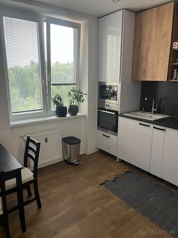 Exkluzívne 2 izb. byt (59m2+11m2pivnica) - 2