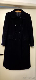 Čierny dámsky kabat - 2
