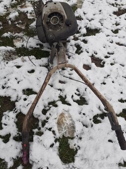 Briggs stratton motor - 2