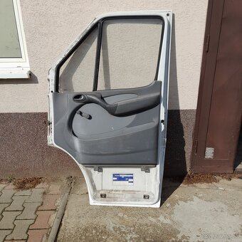 Predam diely na mercedes Sprinter - 2