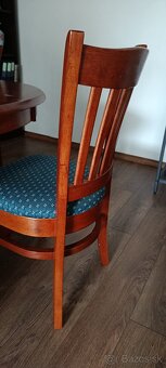 Predám stôl a 4 ks stoličiek - 2