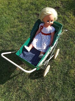 Kočík pre bábiky. - 2