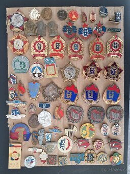 Predám odznaky 1 - 2