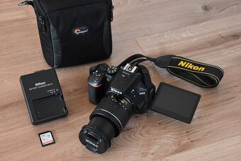 Nikon D5600 wifi BT - dotyk.dis. - VR objektiv AF-P 3tis.sn - 2