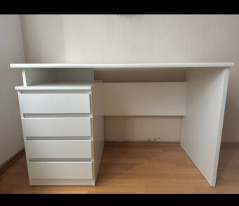 Pisaci stol - 2