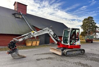 Rýpadlo Bager Minibager Takeuchi TB257FR - 2