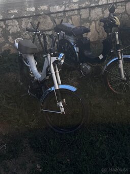 Moped - 2