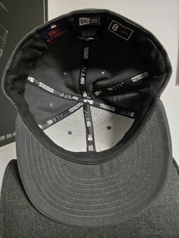 New Era NY Šedá šiltovka veľkosť 8 - 2