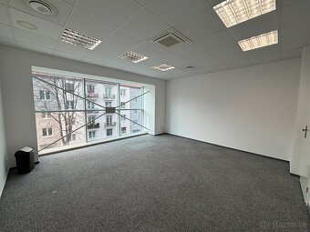 Prenájom kancelárskych priestorov v OD Prior v širšom centre - 2