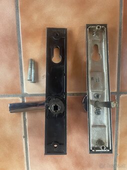 Dverová vchodová kľučka - 2