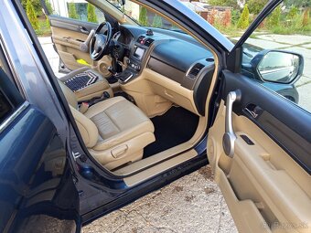 Predám Hondu CR-V diesel 2.2l ,103 kw, 4x4 - 2