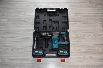 Akú príklepová vŕtačka - 2