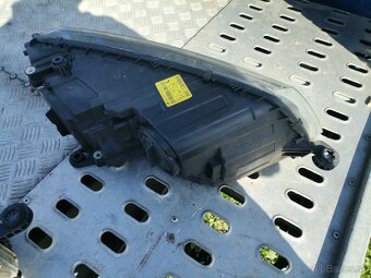 Predne svetla skoda octavia 3 pred lift - 2