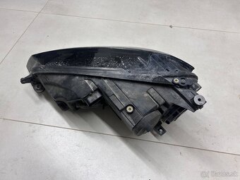 Pravý predný svetlomet VW Golf 7 - 2