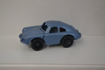 KINDER autíčka- - 2