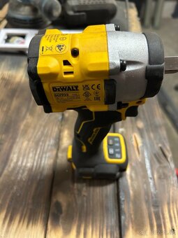 Dewalt rázový uťahovák dcf 922 - 2