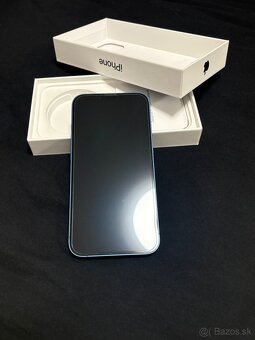 Svetlo modrý IPhone13 - 2