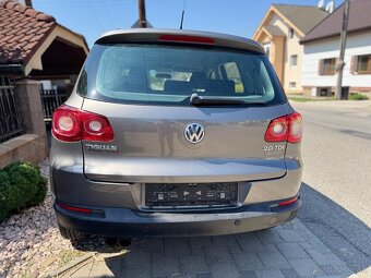 Volkswagen Tiguan - 2