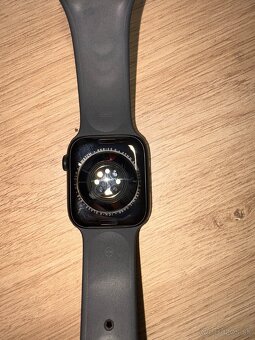 Apple Watch series 8 45mm - 2