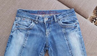 Štýlové krátke džínsy zn.Tommy Hilfiger, veľ.27 - 2