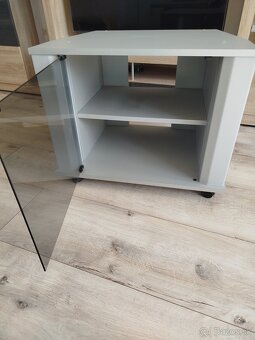 Stolik pod TV - 2