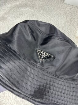 PRADA nylon bucket hat Black - 2
