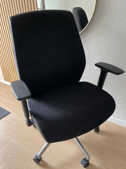 KANCELÁRSKA STOLIČKA ERGONOMICKÁ / KANCELÁRSKE KRESLO - 2