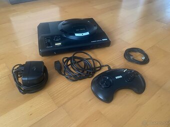 Sega Mega Drive herná konzola + príslušenstvo - 2