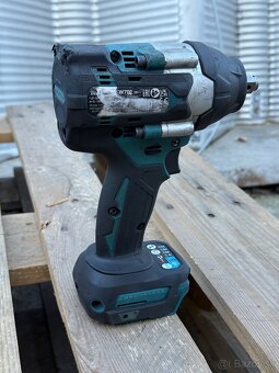 AKU razovy uťahovák Makita - 2