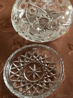 Krištáľová dóza s vrchnákom - 2