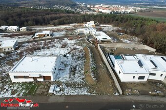 BartanusReality - Na predaj pozemok o rozlohe 907m2 pre výst - 2