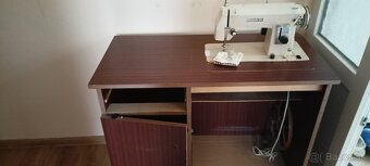 Šijací stroj Lucznik - 2