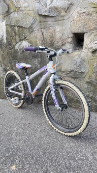Cube 20” Race200 - 2
