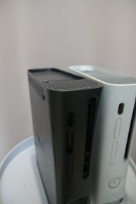 2x Xbox 360 - Nefunkčné - na diely. Bez Mechaniky a HDD - 2