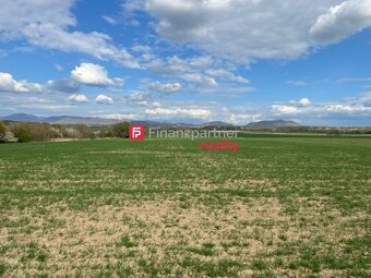 Zľava -10000€: Stavebný pozemok 1900m2 - Petrovany-Močarman - 2