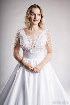 Saténové svadobné šaty zo salónu - 2