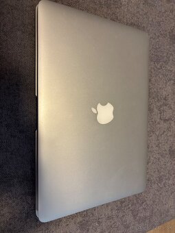 Macbook Air 13 - 2
