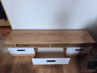 Tv stolík - 2