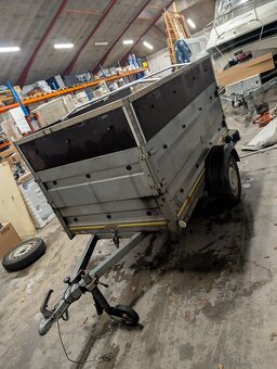 Prívesný vozík vyklapaci - 2