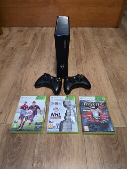 Xbox 360 Slim 4GB - 2