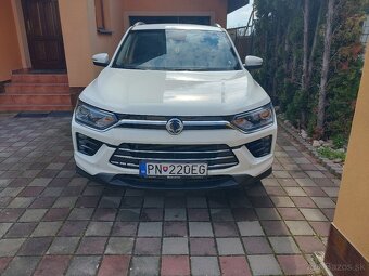SsangYong Korando Style + 4×4 automat, 15 300km - 2