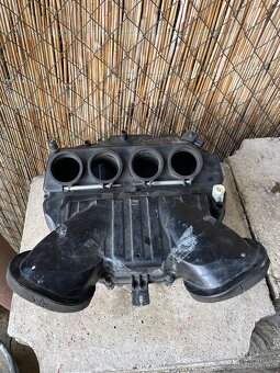 Skrinka vzduchového filtra pre Suzuki GSX-R - 2