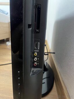 Samsung TV - LE32B450 - 2