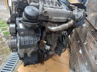 Predám motor Honda Accord 2.2 - 2