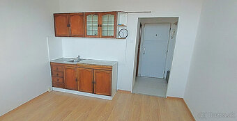 REZERVOVANE Prenajom Garsonka Sala  - 2