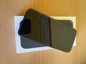 iPhone 16 128GB - 92% batéria - 2