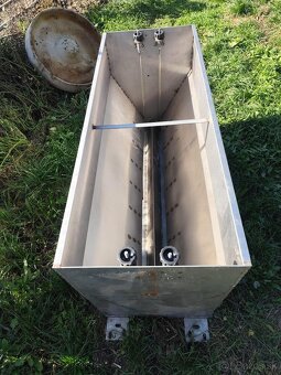 Predám automatické krmitka - 2