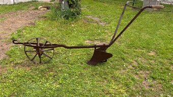 Predám starožitný konský pluh - 2