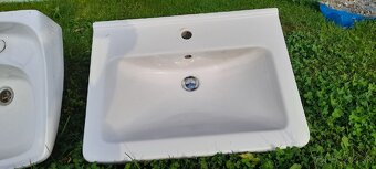 Predám umývadlá a bidet - 2